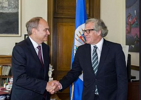 Russian Ambassador Anatoly Antonov presented his credetials to the OAS Secretary General Luis Almagro